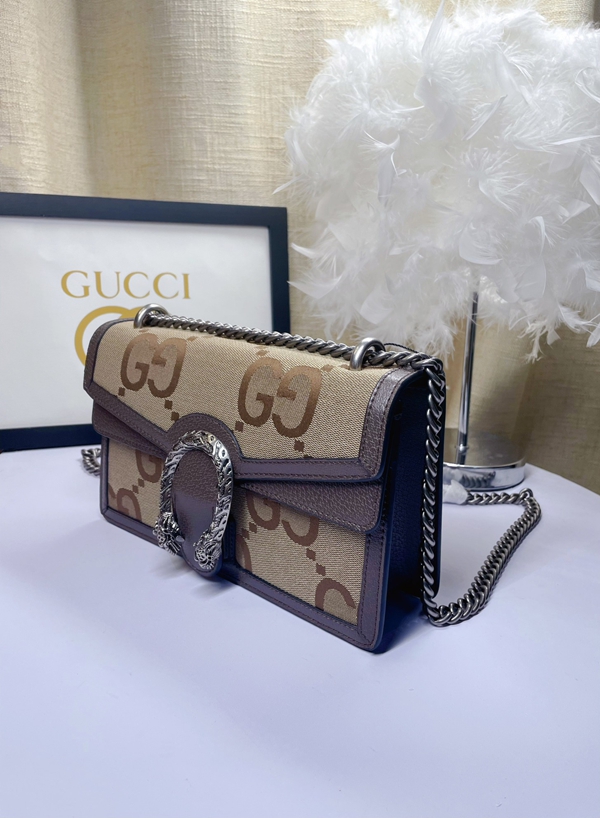 激安グッチバッグコピー側面デザイン